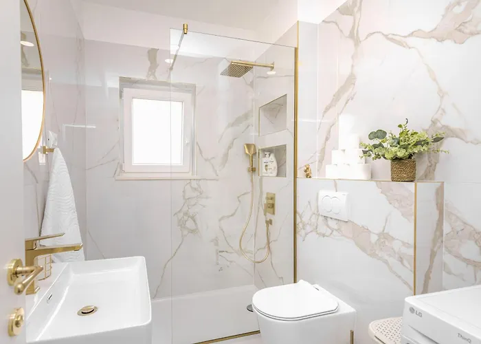 Biondina “luxury In The Center” Apartman *
